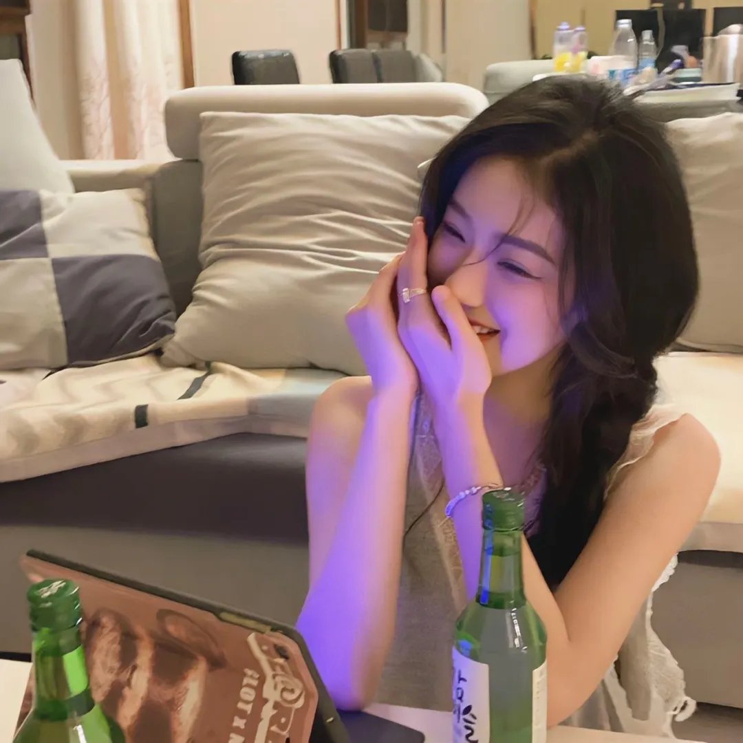 持摄像机的人